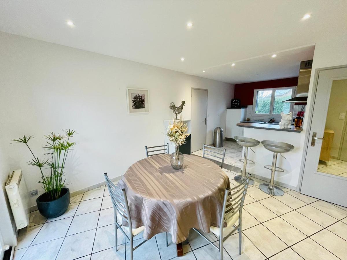 Maison T2 De 70 M2 Avec Jardin Et Veranda Rignac  外观 照片