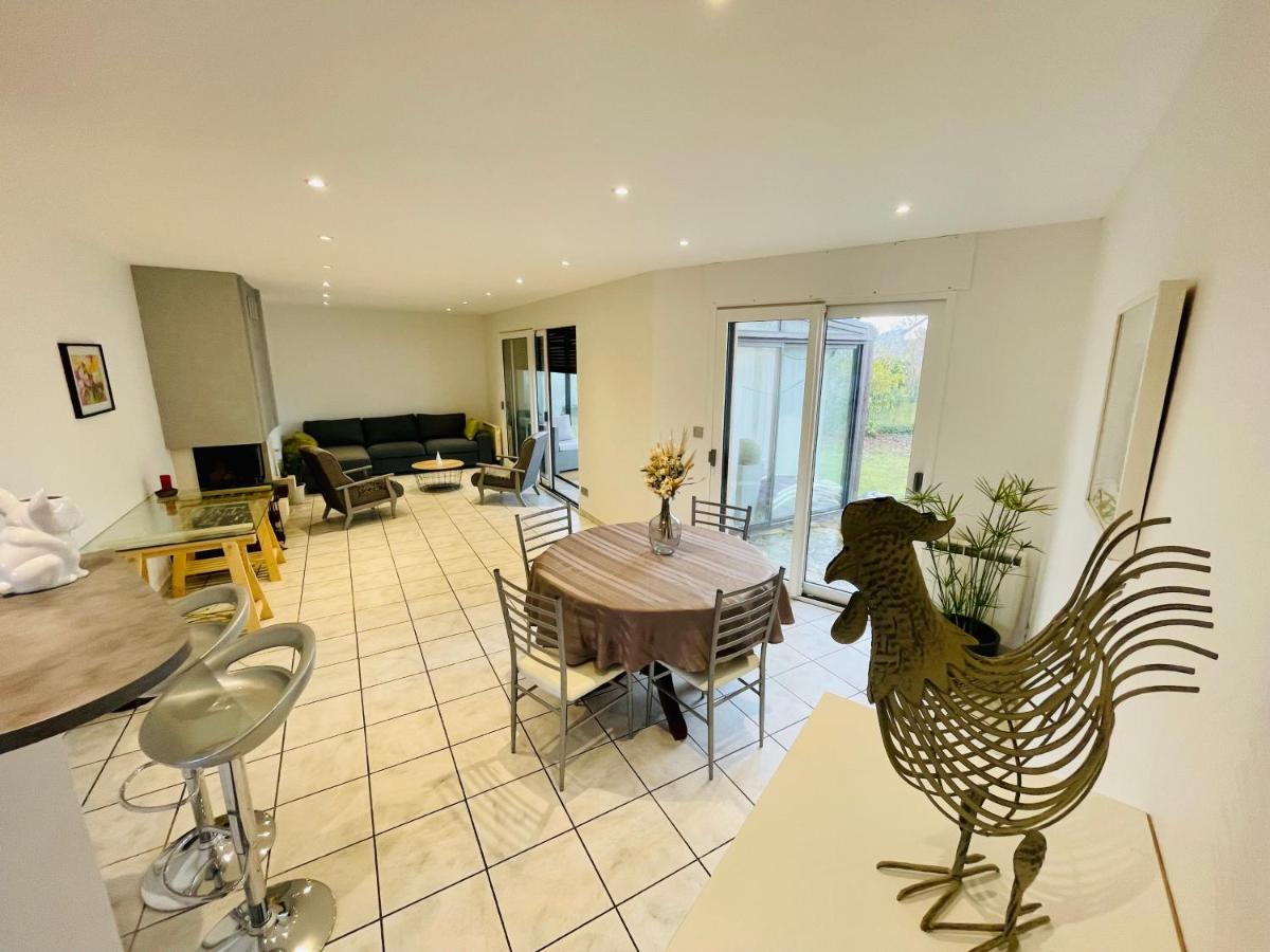 Maison T2 De 70 M2 Avec Jardin Et Veranda Rignac  外观 照片
