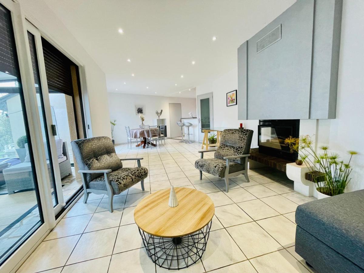 Maison T2 De 70 M2 Avec Jardin Et Veranda Rignac  外观 照片